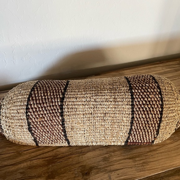 Basket-Vintage Ethiopian Handmade/woven Basket - Picture 4 of 7